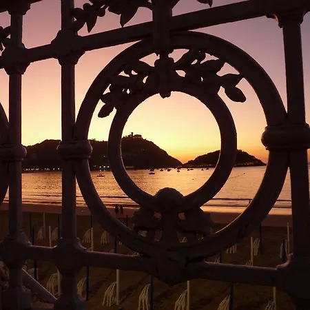 Guest house Donosti Surf